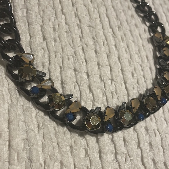 BcbgMaxAzria statement necklace - Picture 3 of 6